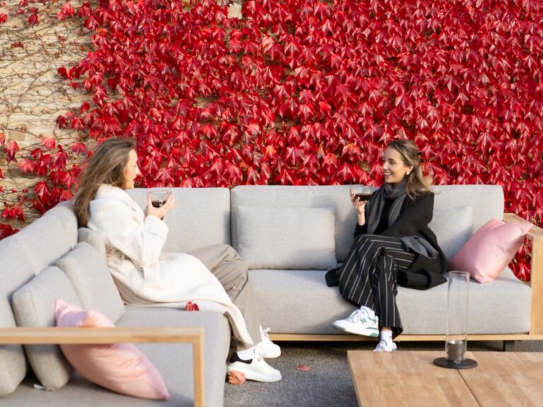 23 Stylish Winter Garden Ideas for UK Homes